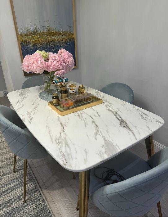 Продам стол мрамор натуральный