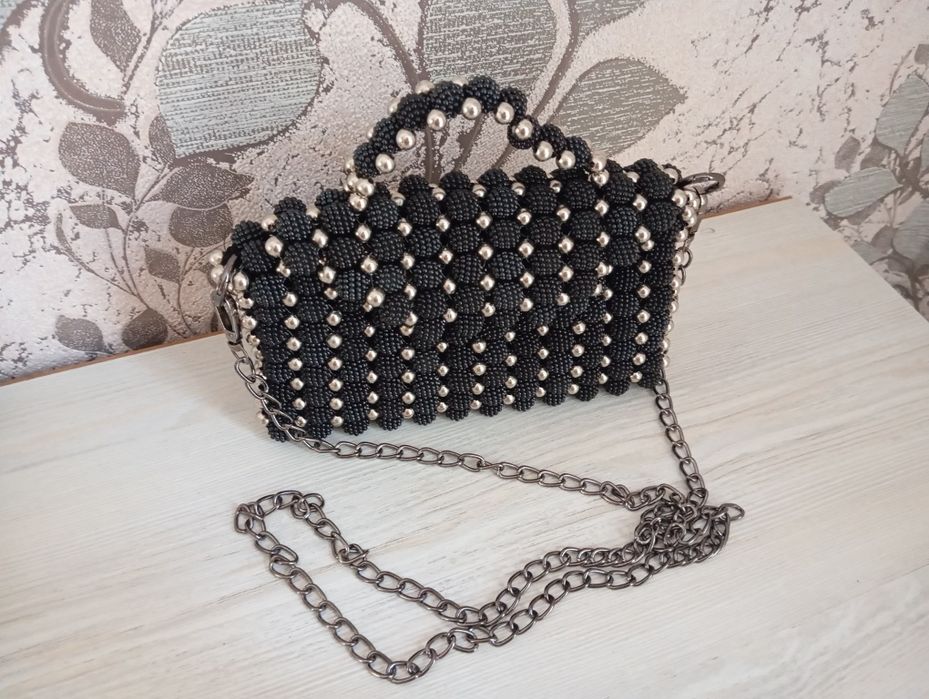 Сумка черная из бусин