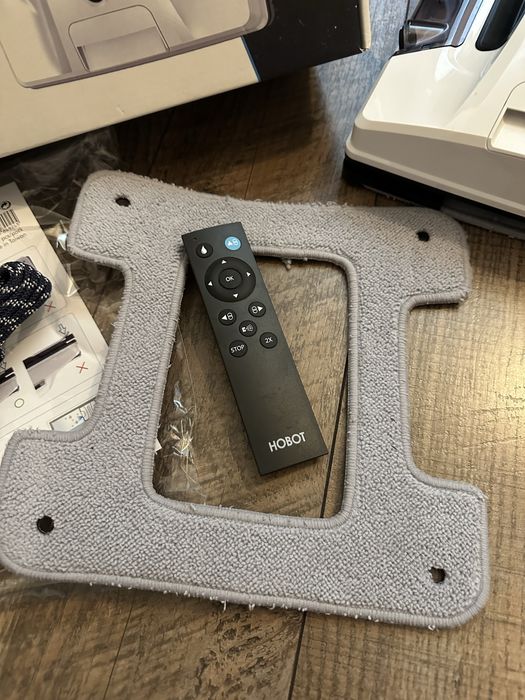 Robot de curatat geamuri Hobot 2S