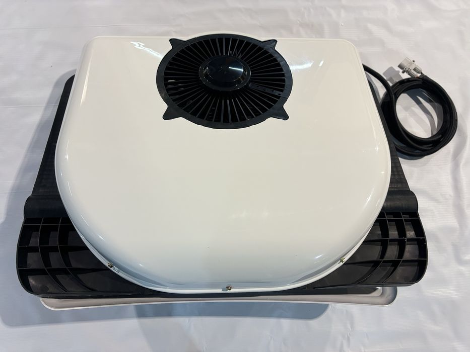 Накрышный энергосберегающий электрический кондиционер на 24 и 12 вольт