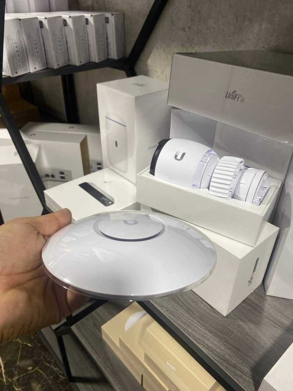 Unifi 6 + optom birinchi qo'l