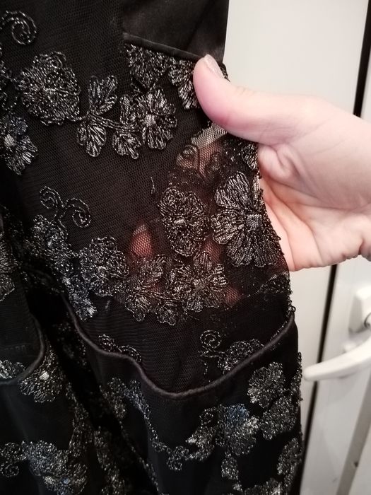 Официална черна рокля