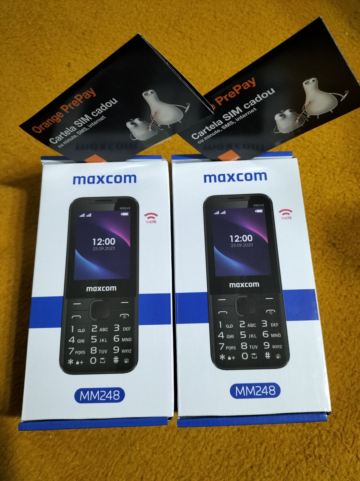 Vând telefon Nou Maxcom