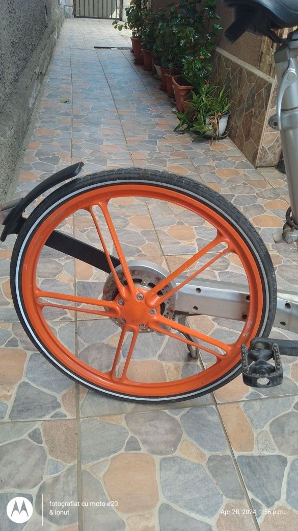 Bicicleta cu cardan