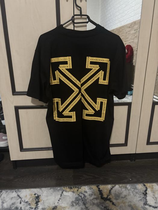 Un teicou off foarte bun nou marime L Xl