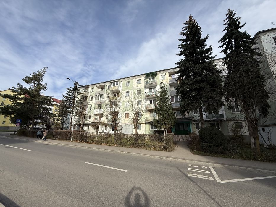 Apartament 2 camere Etaj 2/4 de vanzare