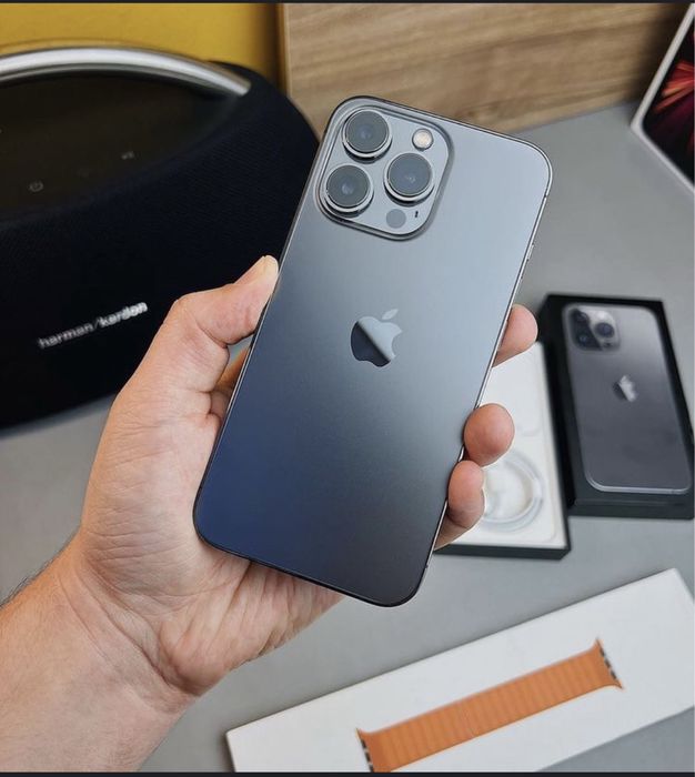 Айфон 13 про 256гб акб87 четко зарядкасы