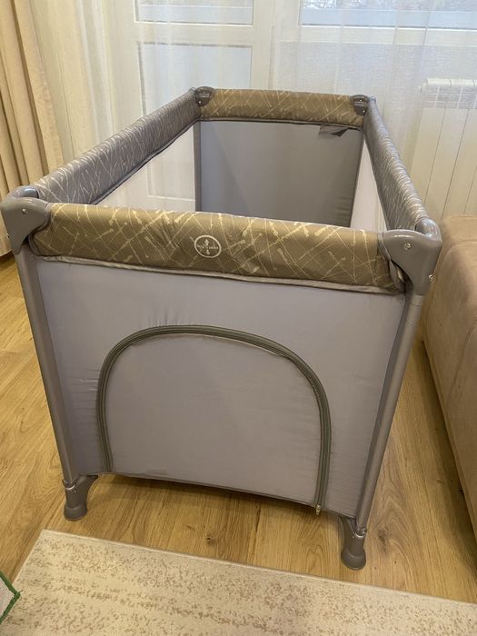 Преносима бебешка кошара