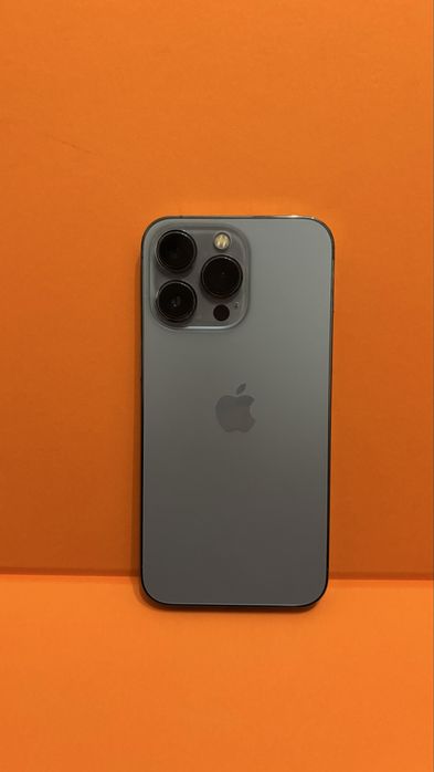 iPhone  13 pro в хорошем состоянии