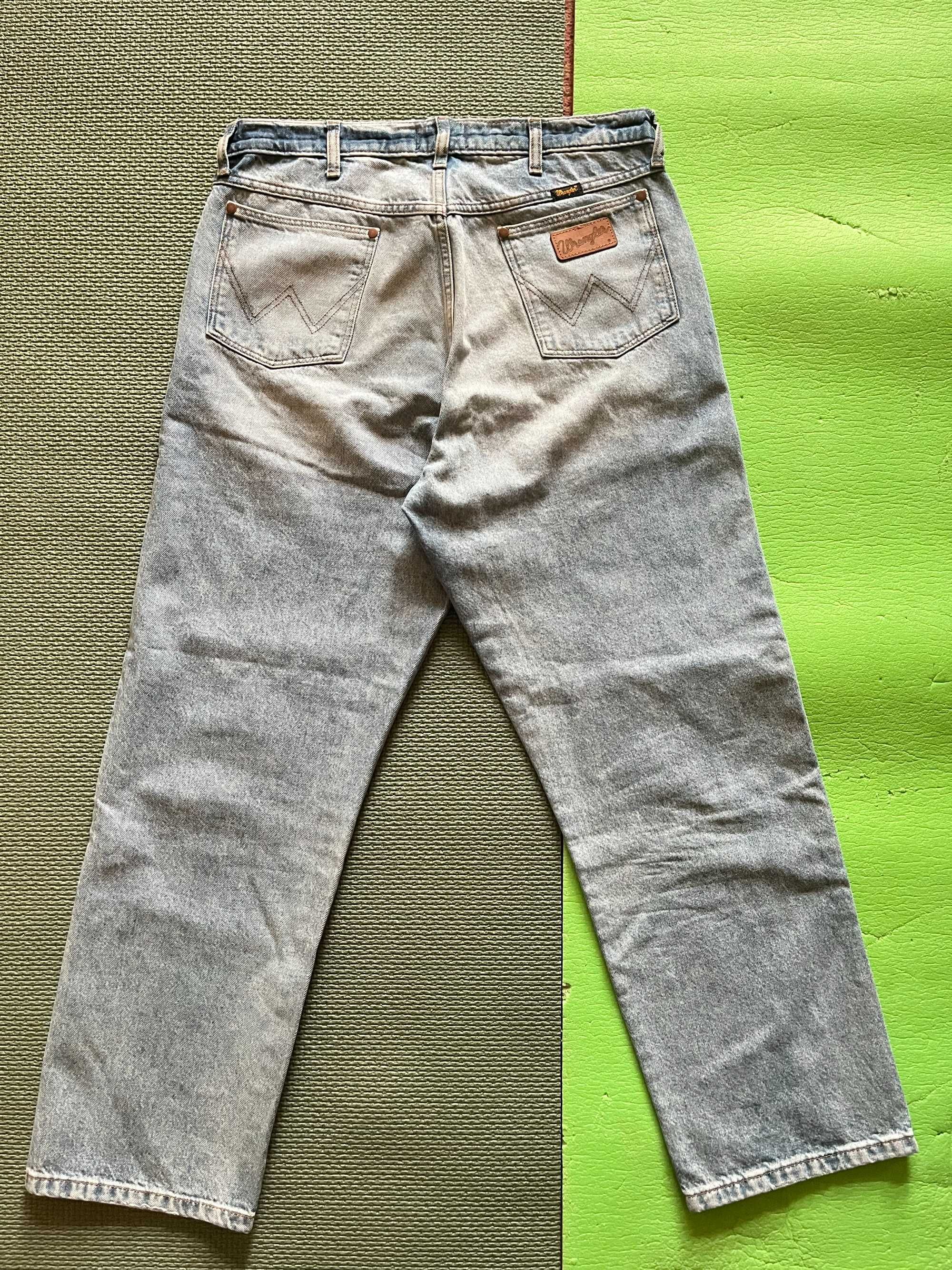 Джинсы  Wrangler