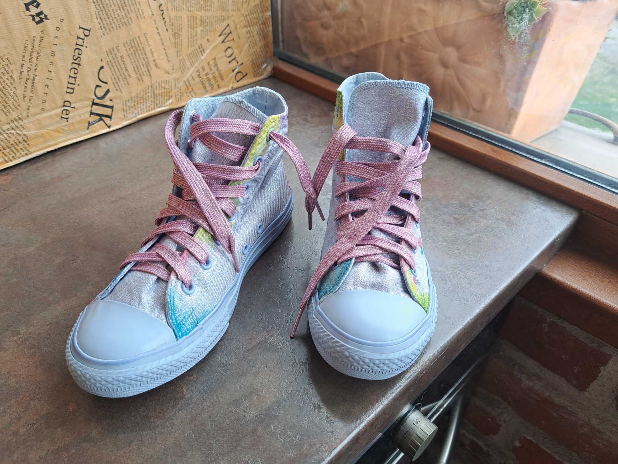 детски кецове,гуменки,спортни обувки,маратонки,Converse,35,за момиче