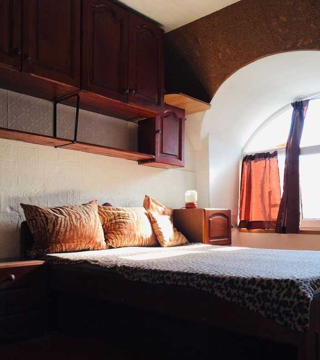 Дава се под наем Тристаен апартамент в Бургас, Център - 77 кв.м за 275 € - Снимка #1