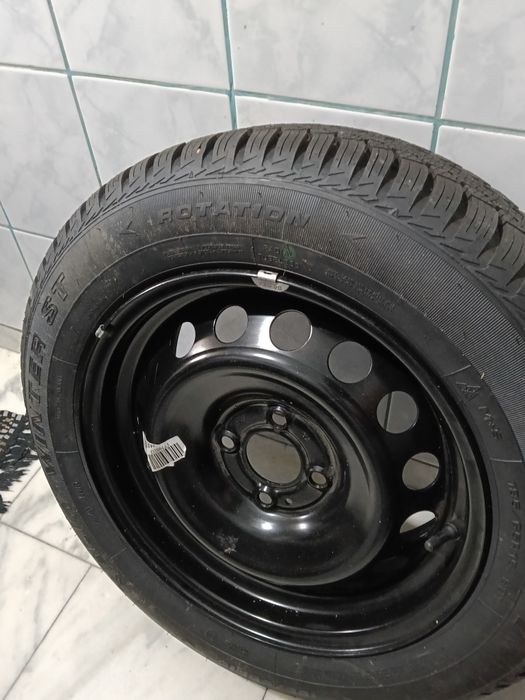 Vând roată rezervă nouă Logan