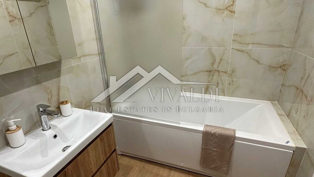 Двустаен под наем  в Св.Св.Константин и Елена, паркомясто.