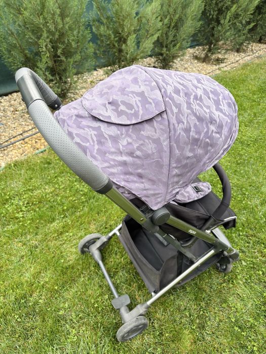 Vand carucior sport, stare buna