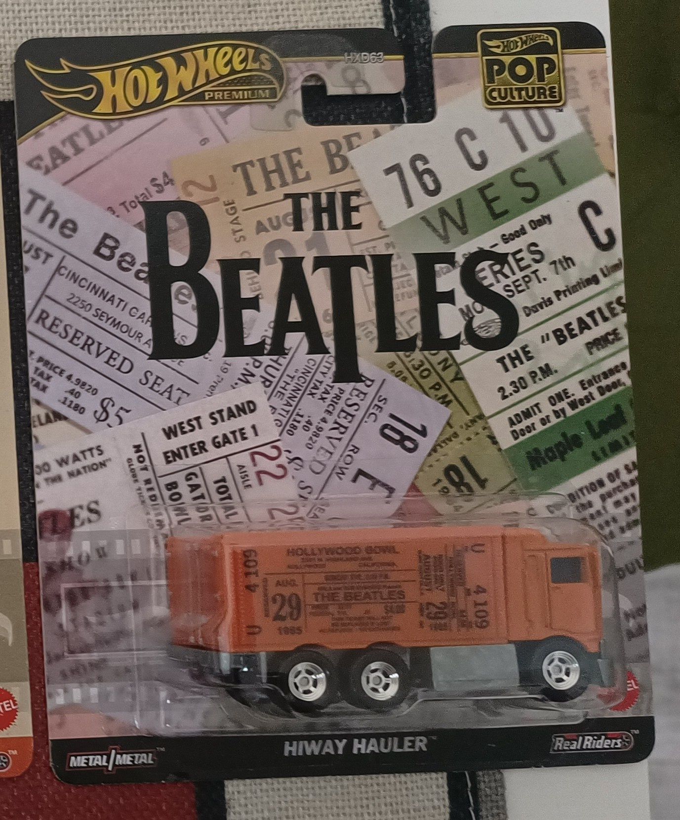 Mașină Beatles Hot Wheels 2024 - 50 lei