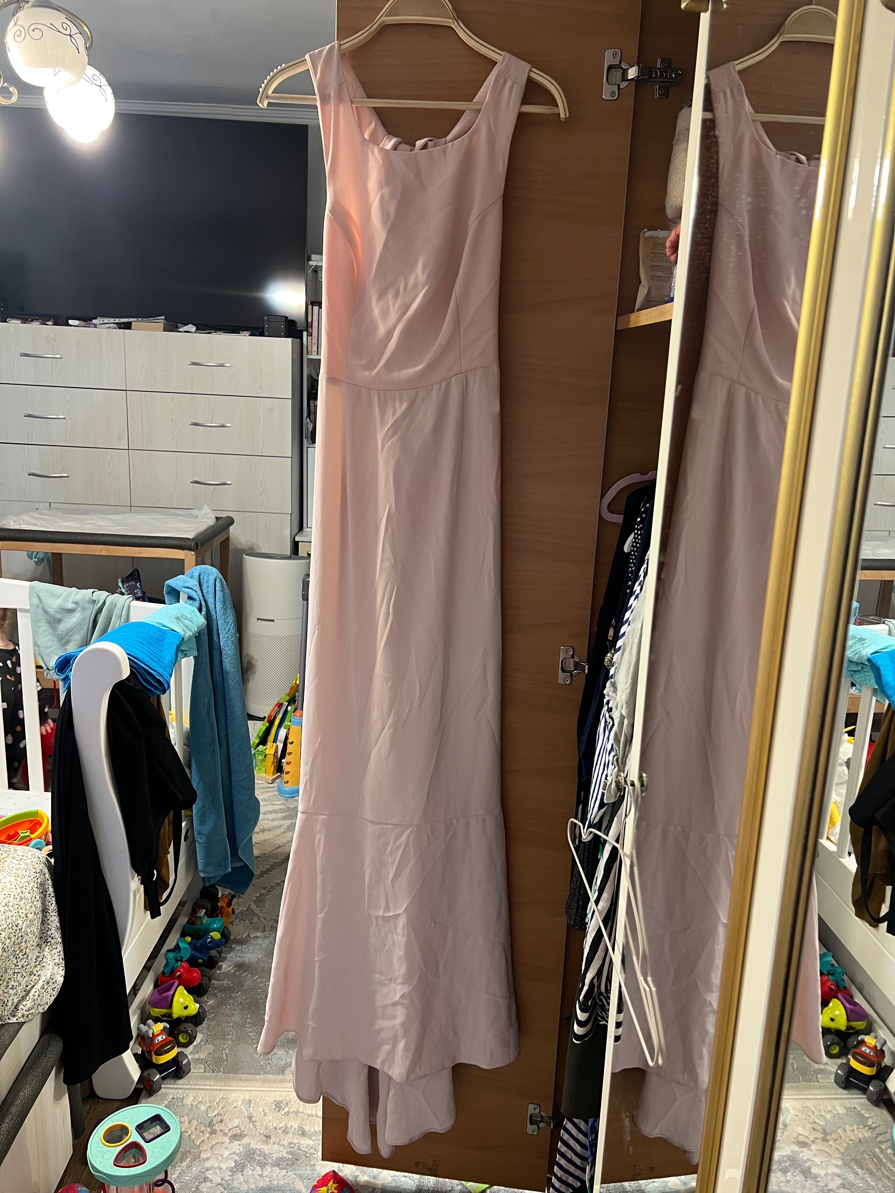 Rochie nouă Asos de ocazie roz pudră