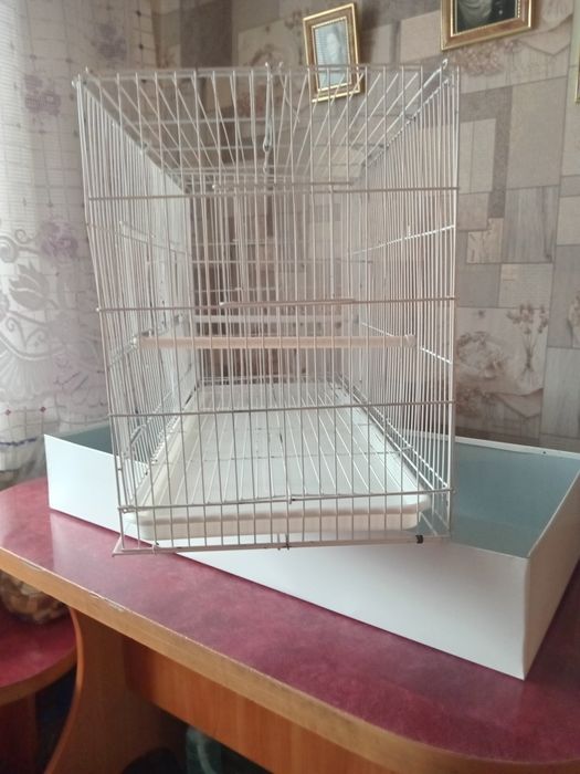 Клетка для птиц.