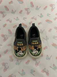 Pantofi sport Mickey H&M mar 18/19