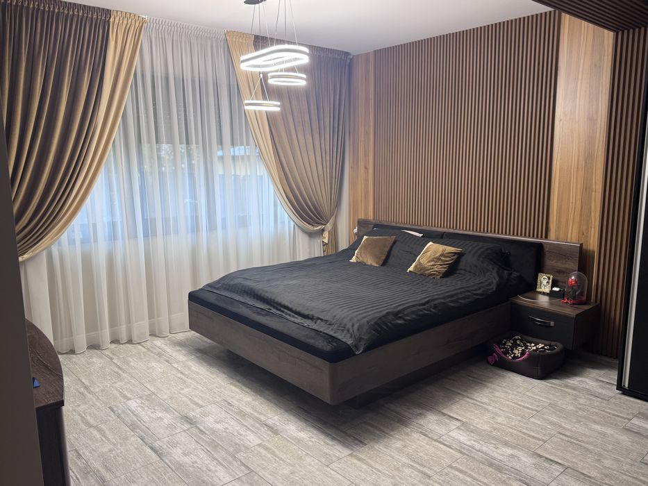 Casa de vanzare zona complex Bariera Traian.