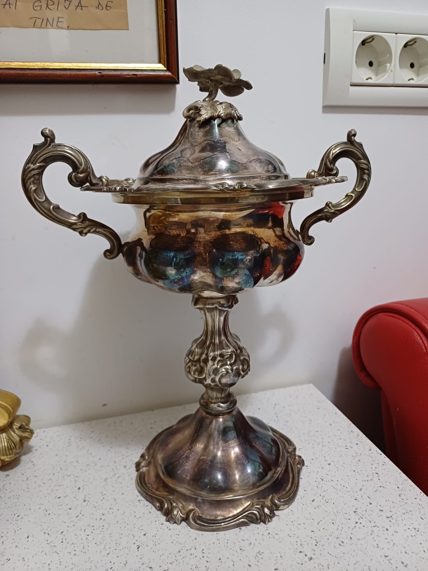 Cupa veche de colecție