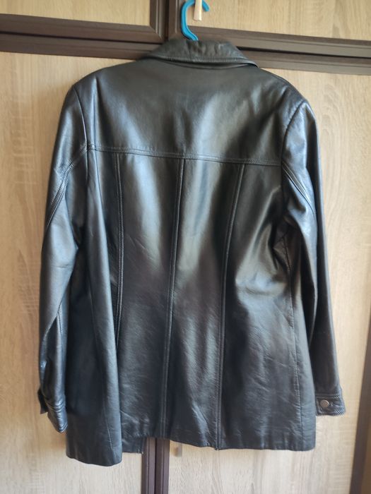 Дамско кожено яке