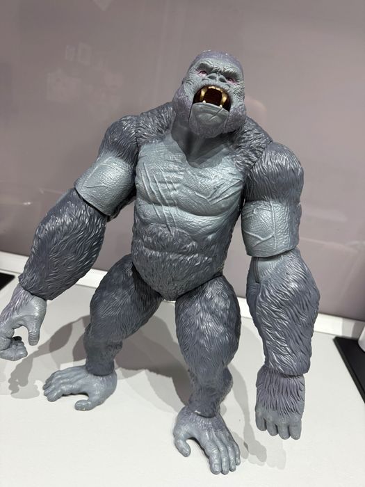 Gorilă uriasa -figurina articulată