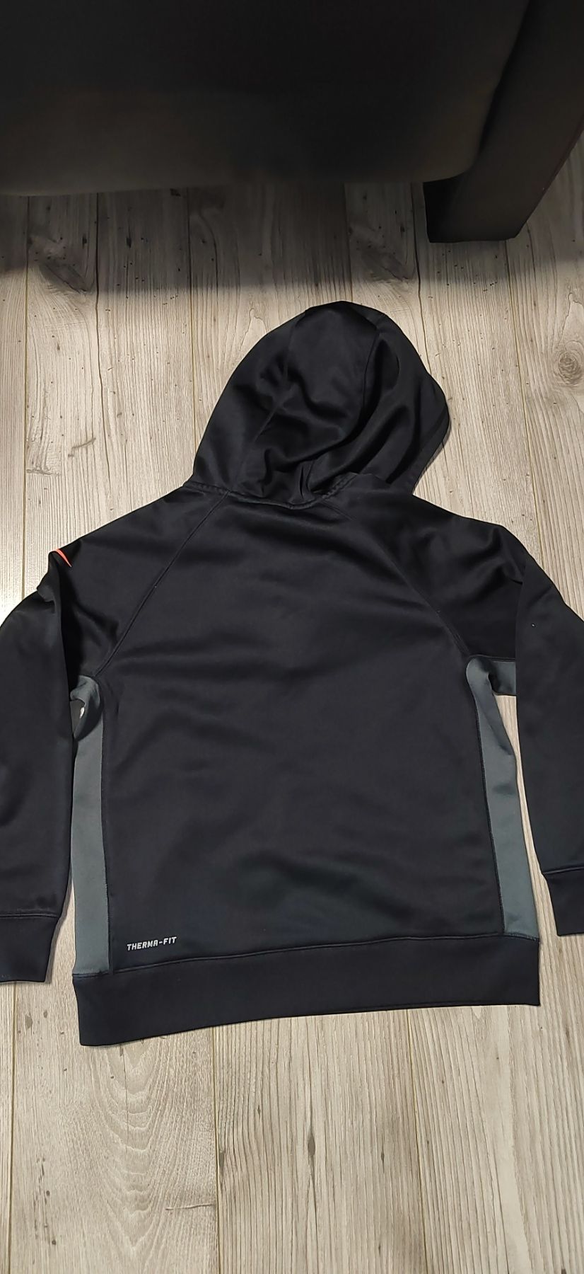 Nike Lebron Therma Fit суитшърт, размер L 147-158  см