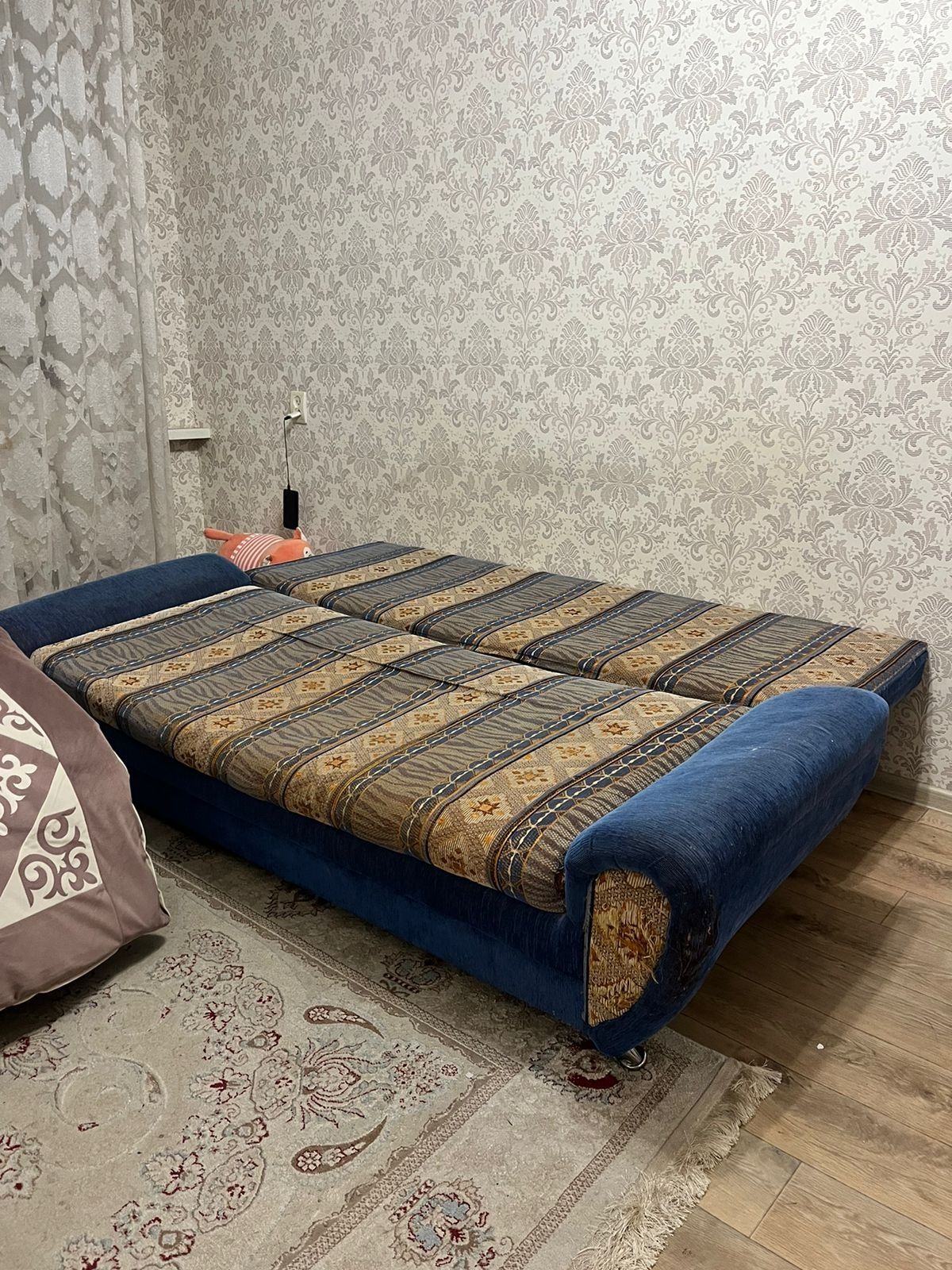 Продается диван, состояние хорошее