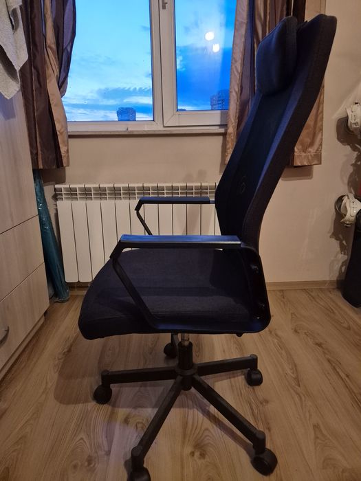 Офис стол в много добро състояние
