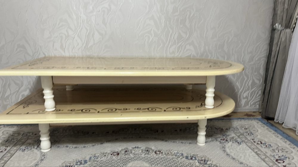 Продам стол ‘земной’