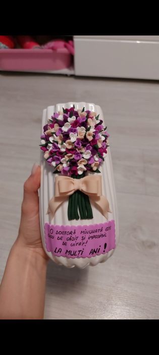 Confectionez vaze personalizate