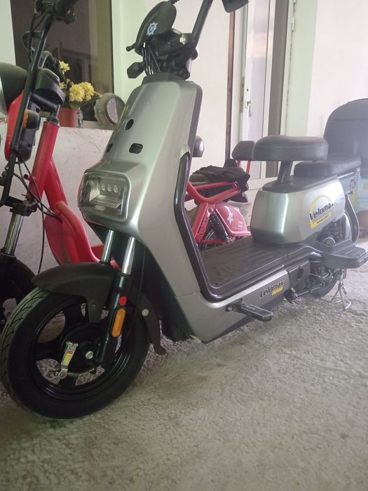 Электро скутер сотилади