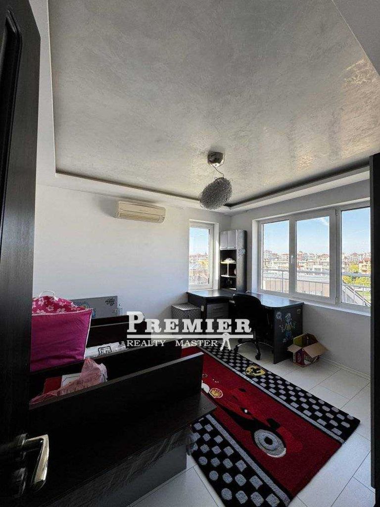 Продава се Четиристаен апартамент в Несебър - 140 кв.м за 1250 €/кв.м - Снимка #10