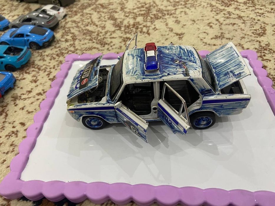 Игрушки б/у и новые.модельки, трансформеры