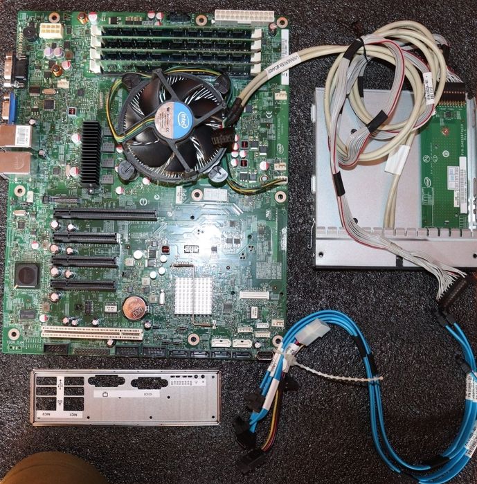 Placa de baza Server/Ws Intel S1200BTL + E3-1240 + 16Gb + Extra