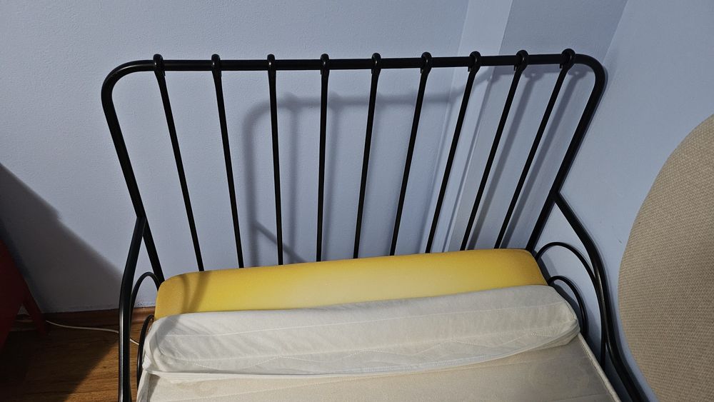 Pat extensibil Ikea Minnen 80x200 cu 2 saltele si somiera