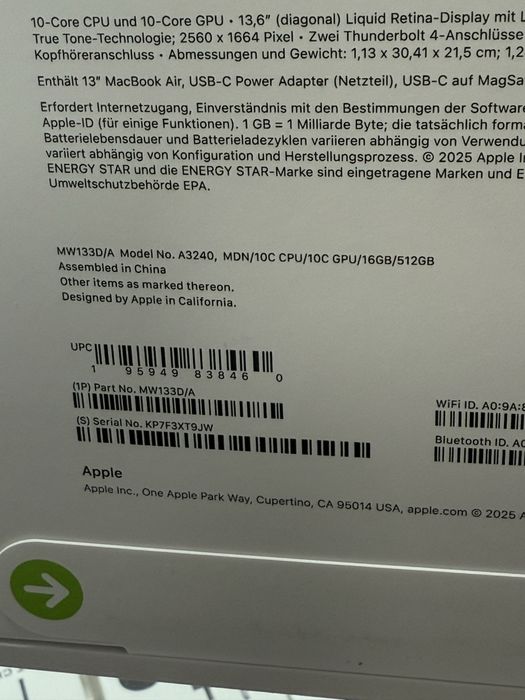 Macbook 13 inch M4 chip      16Gb/512Gb *Запечатан*