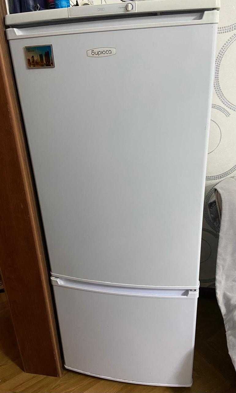 продается холодильник