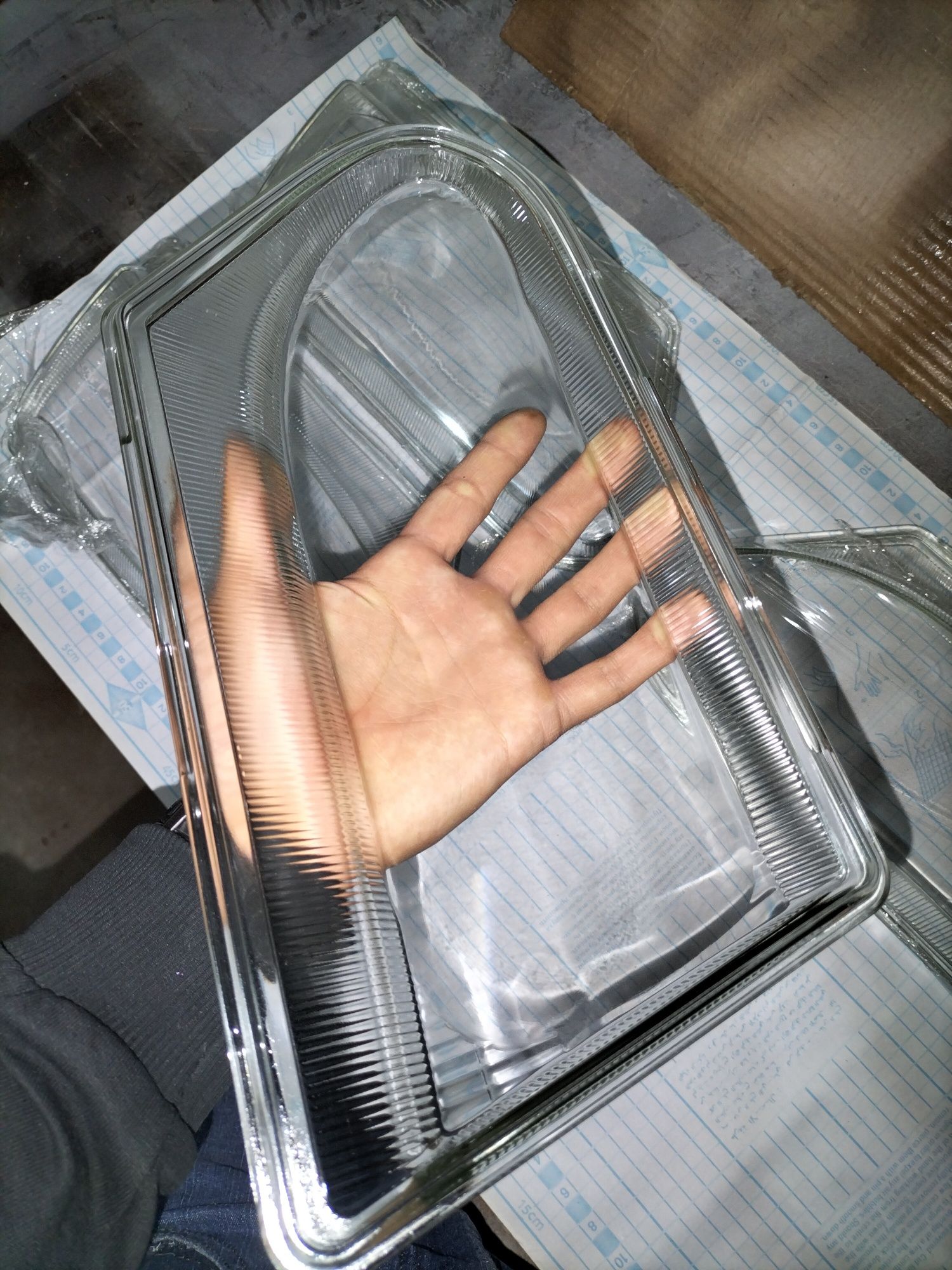 Прозрачные стекла фар ваз 15