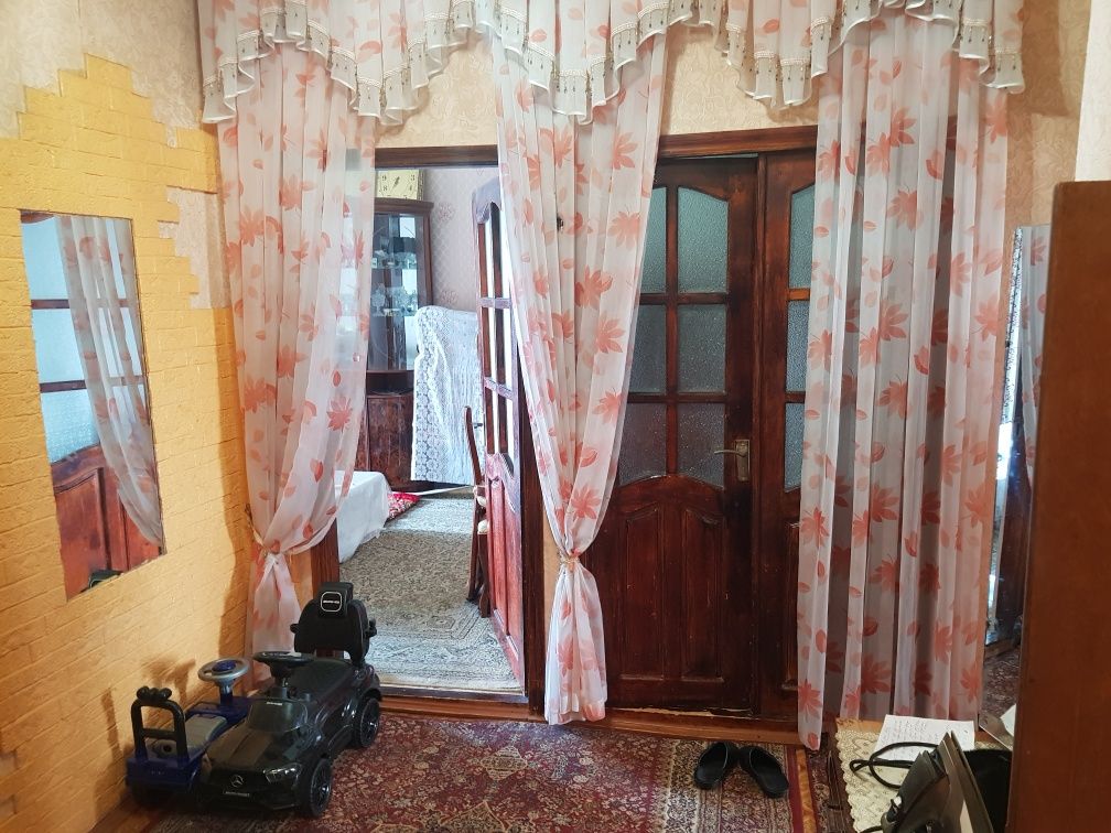 5 хонали квартира сотилади