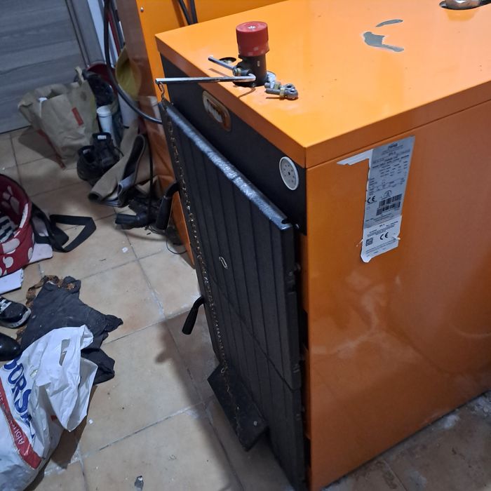 Cazan lemne, peleti, cărbune. 36 kw