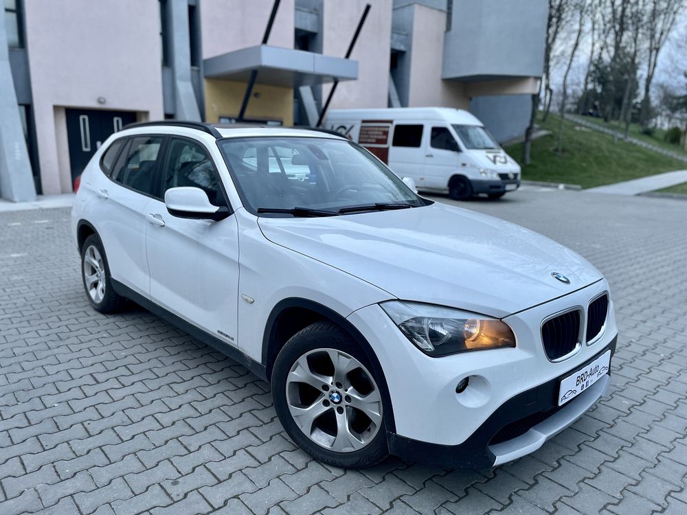 BMW X1  -panoramic