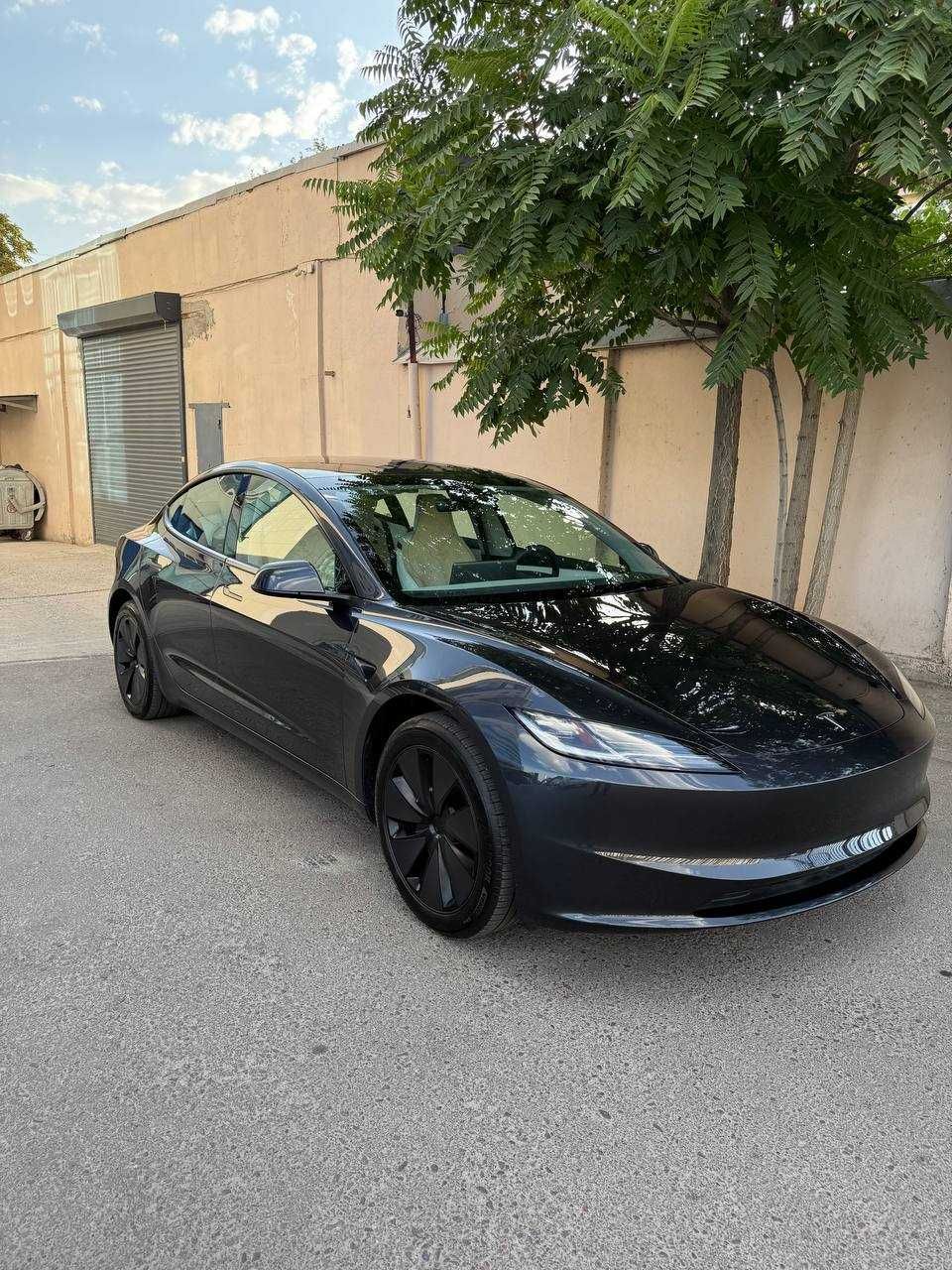 Tesla Model 3 Restyling 2025