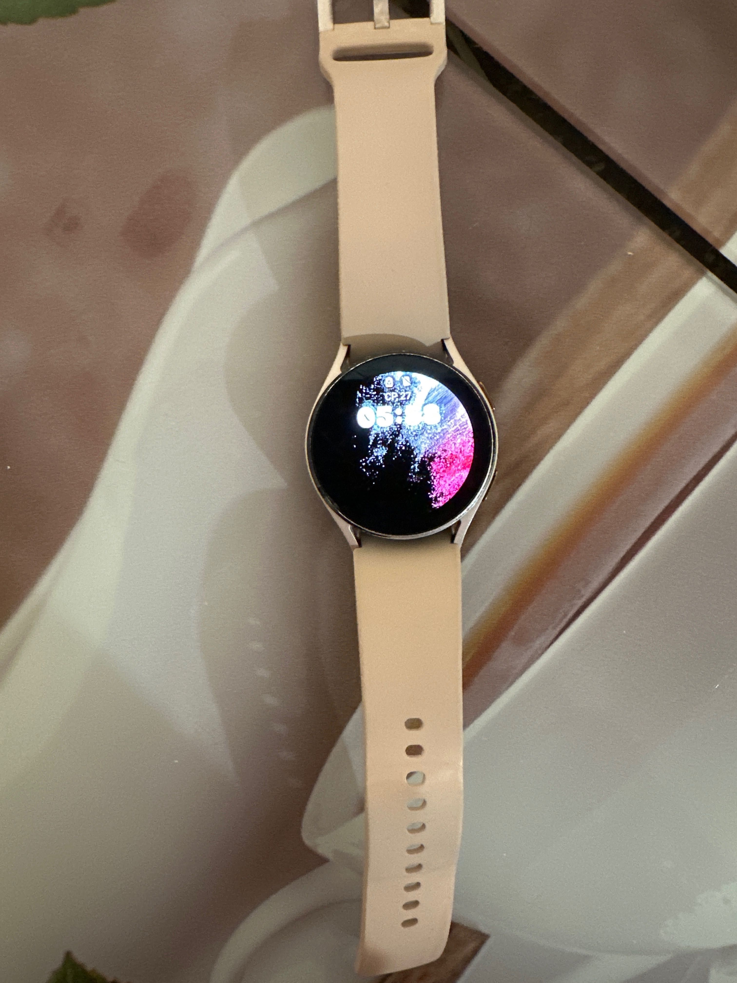 Часовник samsung galaxy watch 4