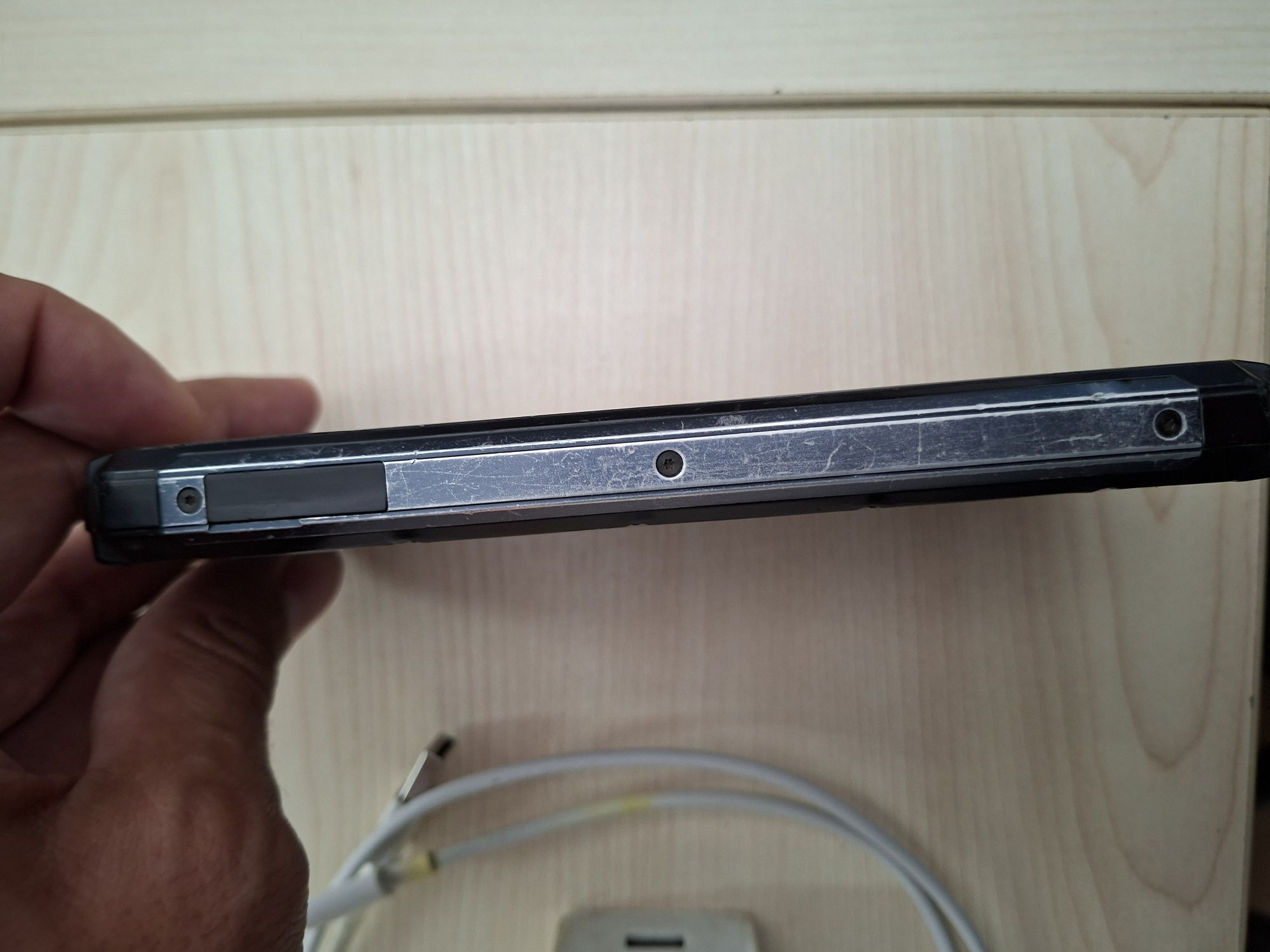 Продам телефон OukitelWP2