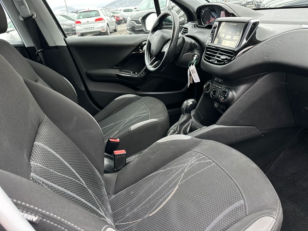 Peugeot 208 1.4 HDI / 2014/ vanzare in rate fixe fara avans