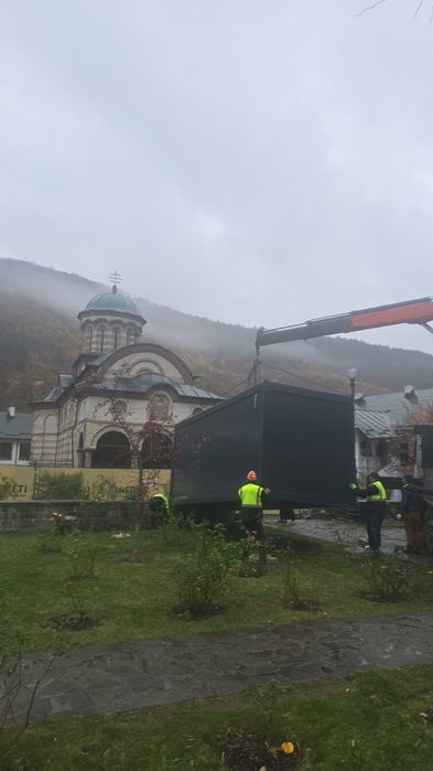 Vand container tip vitrina