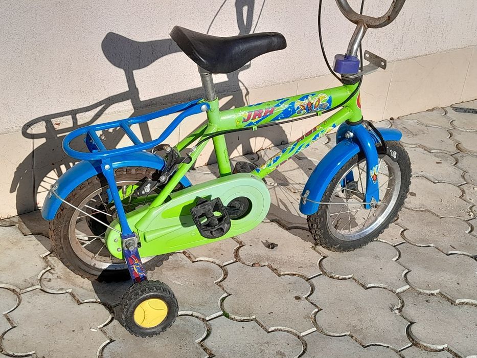 Bicicleta copii de la2 -3 -4-5-6-7ani aproape  ca noua
