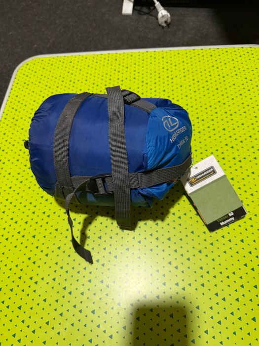 Vând sac de dormit Highlander Trekker 50 nou